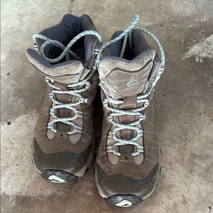 Oboz Brown waterproof Hiking Boots size 6.5